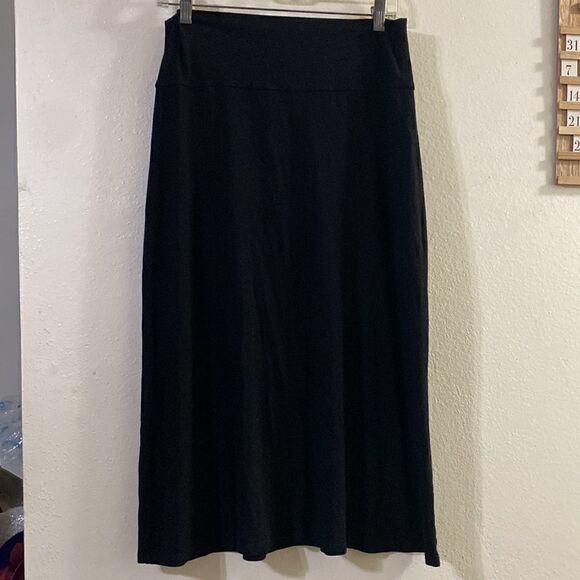 Like New Eileen Fisher Black Midi Rayon Lycra Blend A-Line Skirt - Picture 3 of 5